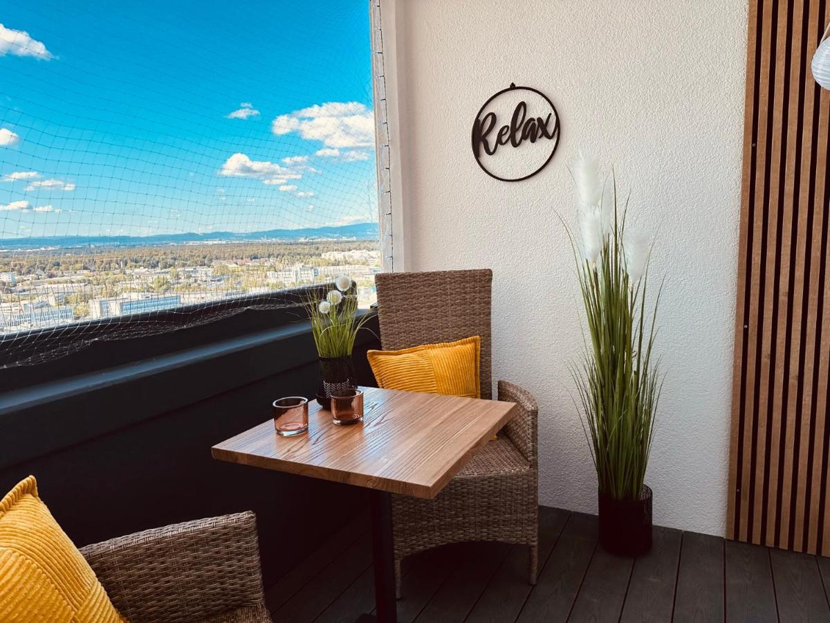 Fewo Sky21 * Langen Exklusives Appartment Vollausstattung / Zentrale Lage *Neu* Buitenkant foto