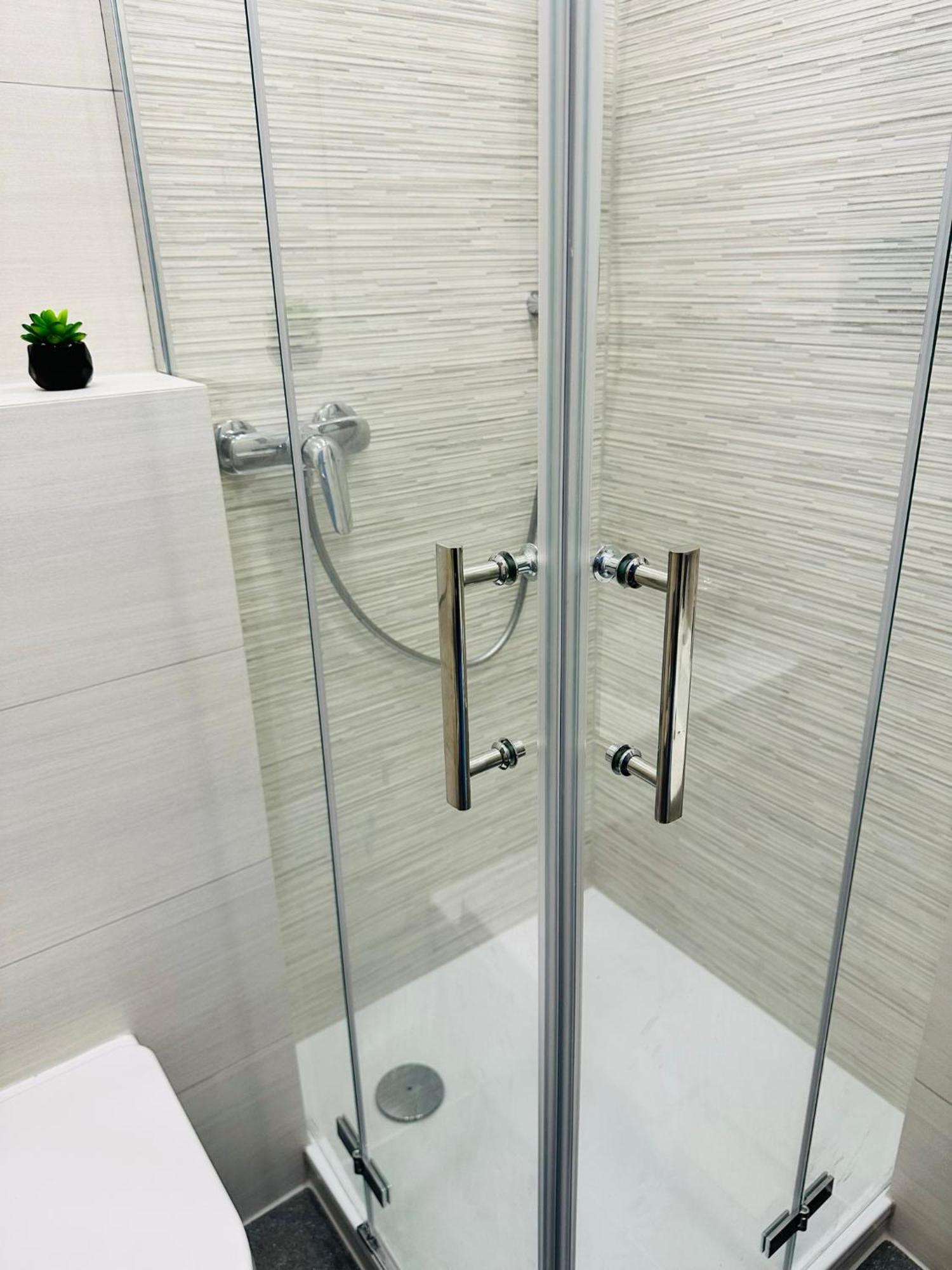 Fewo Sky21 * Langen Exklusives Appartment Vollausstattung / Zentrale Lage *Neu* Buitenkant foto